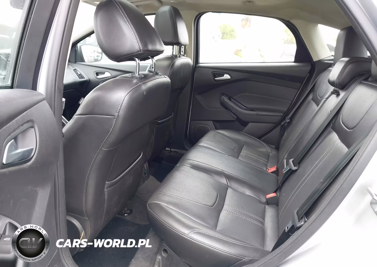 2014 Ford Focus Se VIN:1FADP3K21EL285123 - 8
