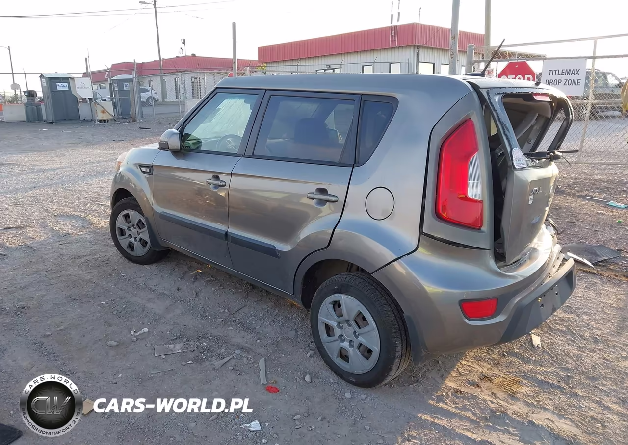 2013 Kia Soul VIN:KNDJT2A50D7628462 - 3