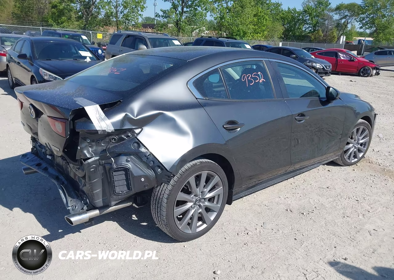 2024 Mazda Mazda3 2.5 S Preferred VIN:3MZBPACM4RM414382 - 4