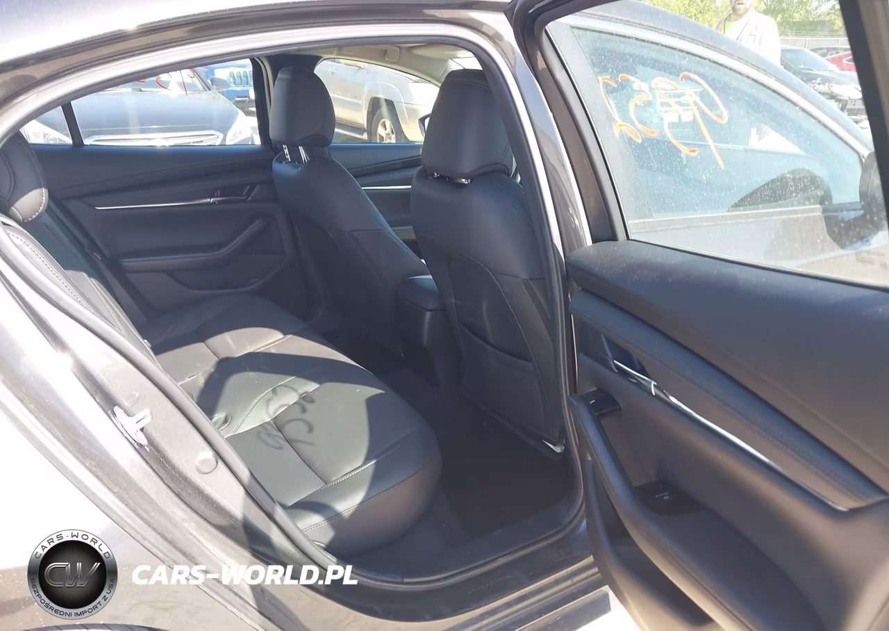 2024 Mazda Mazda3 2.5 S Preferred VIN:3MZBPACM4RM414382 - 8