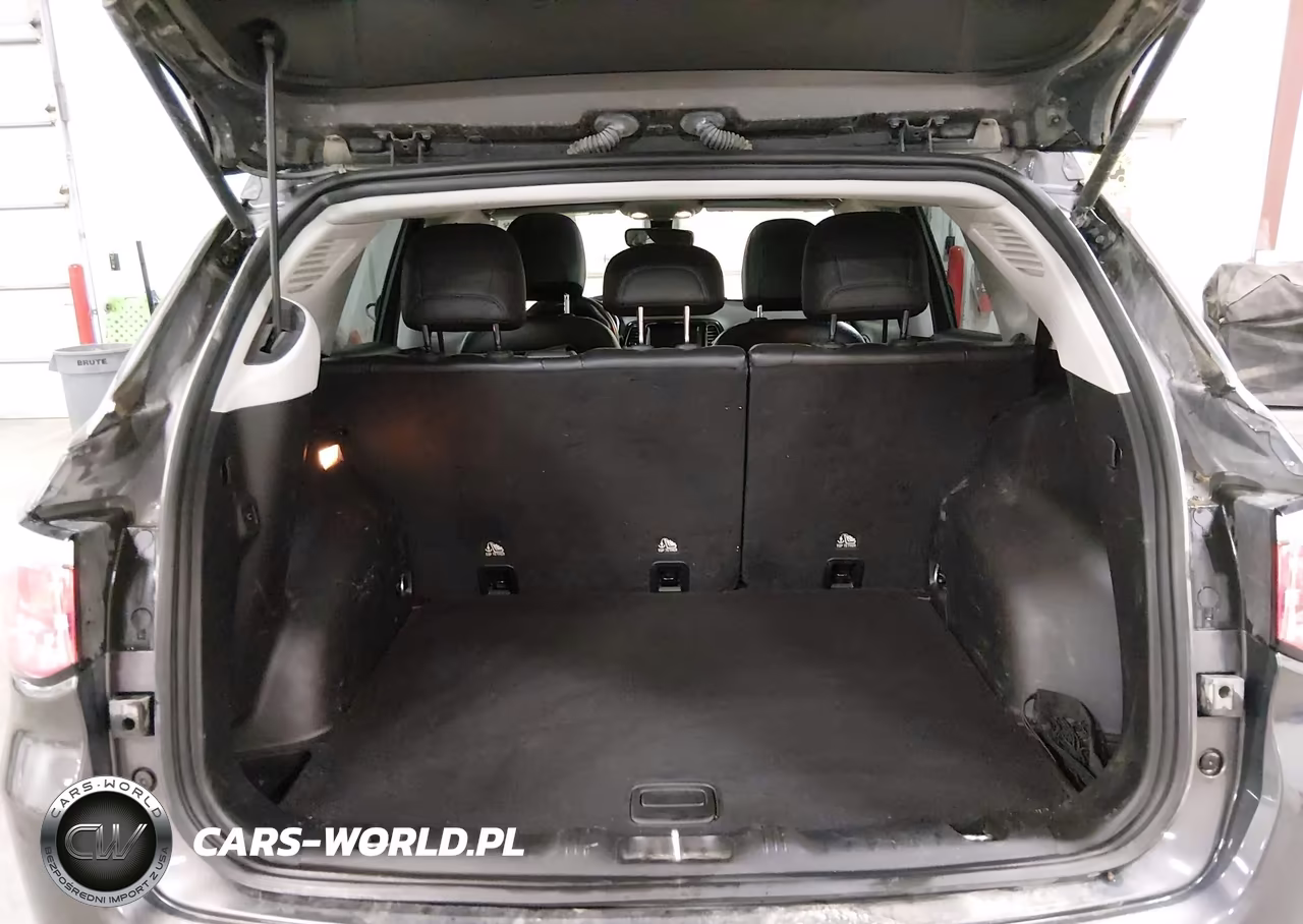 2019 Jeep Compass Limited 4X4 VIN:3C4NJDCBXKT620190 - 17
