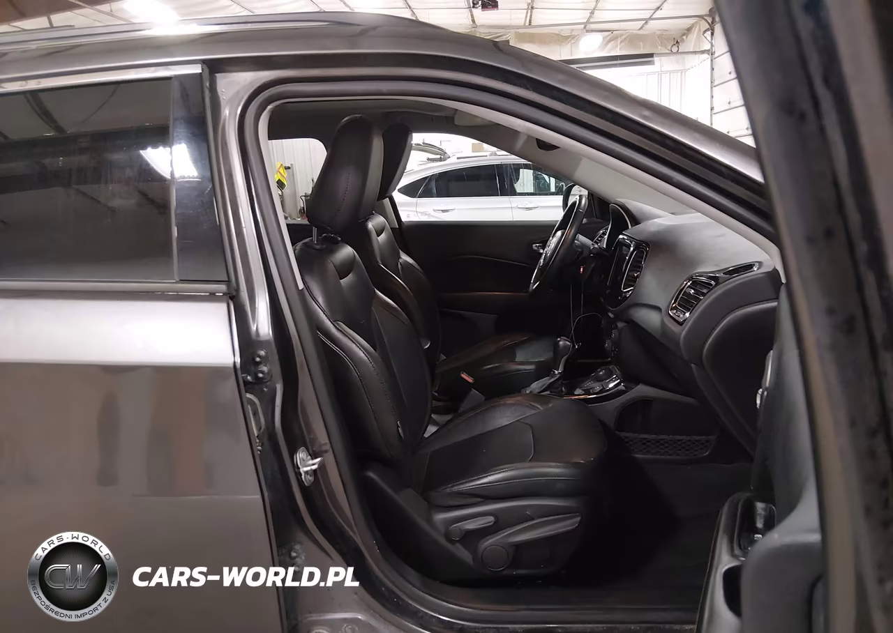 2019 Jeep Compass Limited 4X4 VIN:3C4NJDCBXKT620190 - 5
