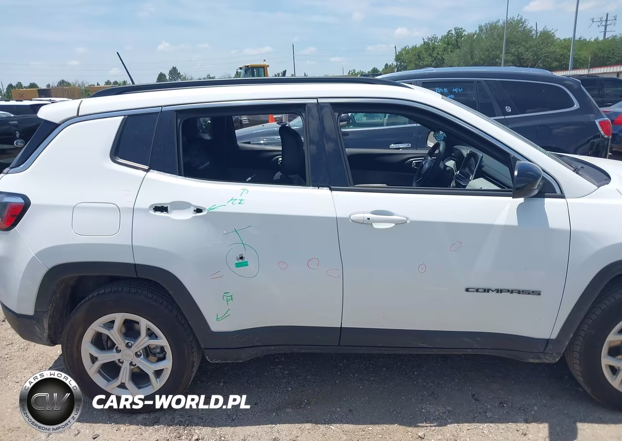 2024 Jeep Compass Latitude 4X4 VIN:3C4NJDBN8RT154538 - 13