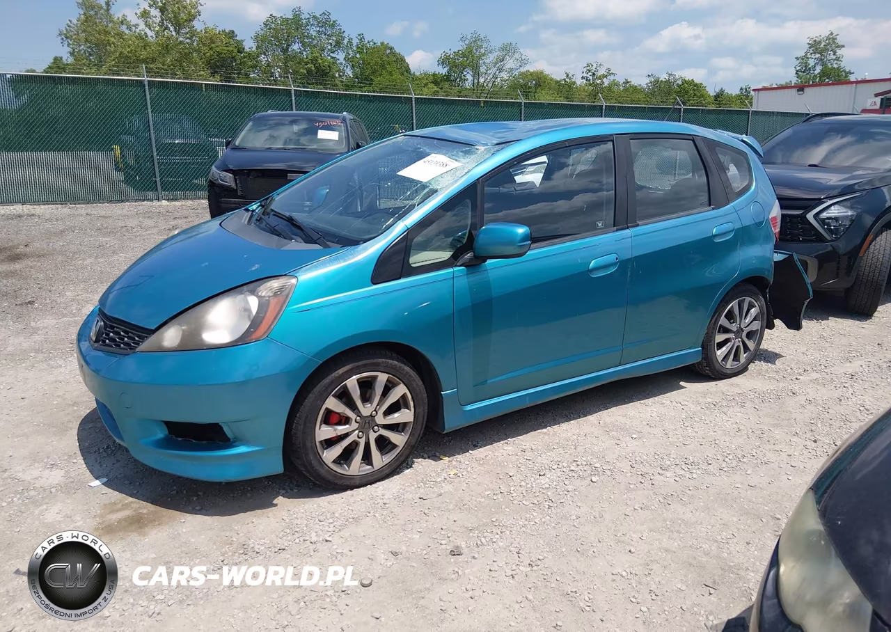 2013 Honda Fit Sport VIN:JHMGE8H54DC062437 - 2