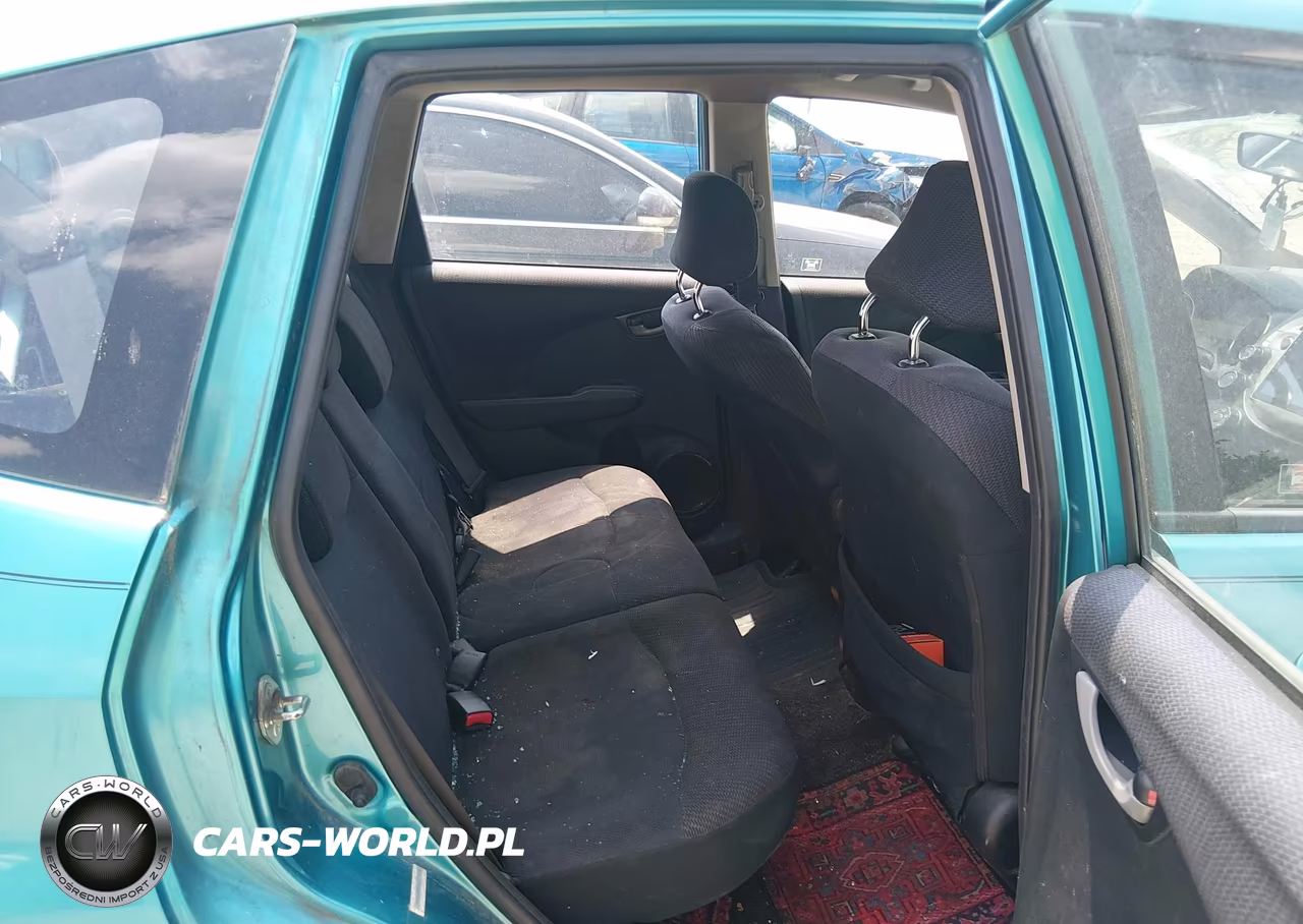 2013 Honda Fit Sport VIN:JHMGE8H54DC062437 - 8
