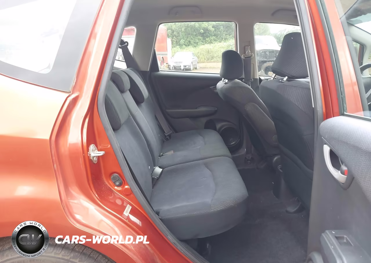 2012 Honda Fit Sport VIN:JHMGE8H52CC009122 - 8