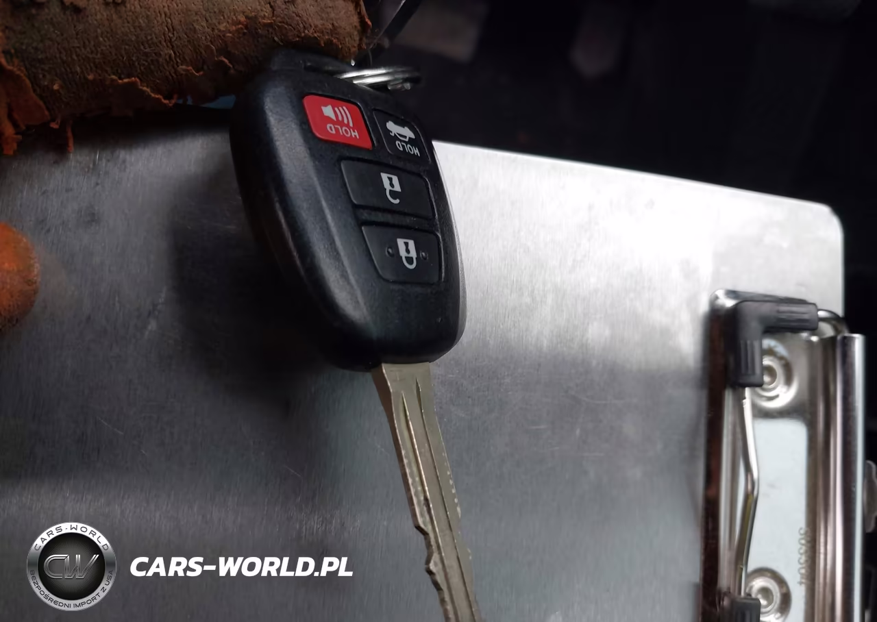 2017 Toyota Corolla Le VIN:5YFBURHE5HP650168 - 11