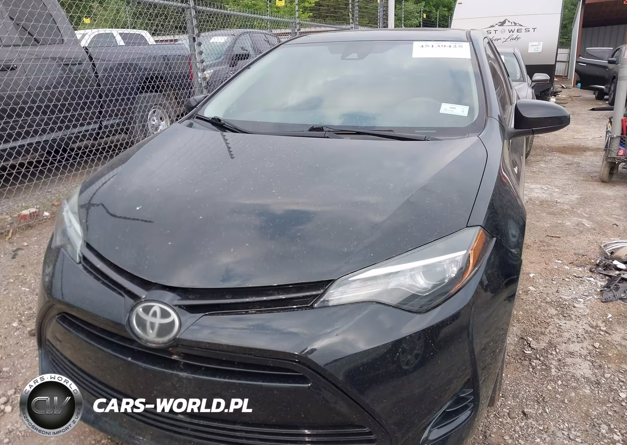 2017 Toyota Corolla Le VIN:5YFBURHE5HP650168 - 12