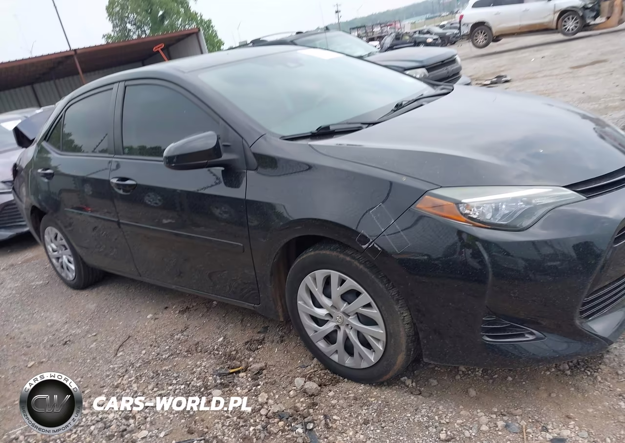 2017 Toyota Corolla Le VIN:5YFBURHE5HP650168 - 13