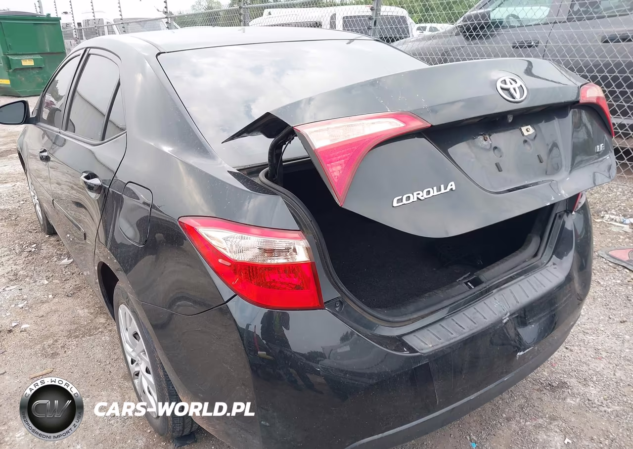 2017 Toyota Corolla Le VIN:5YFBURHE5HP650168 - 6