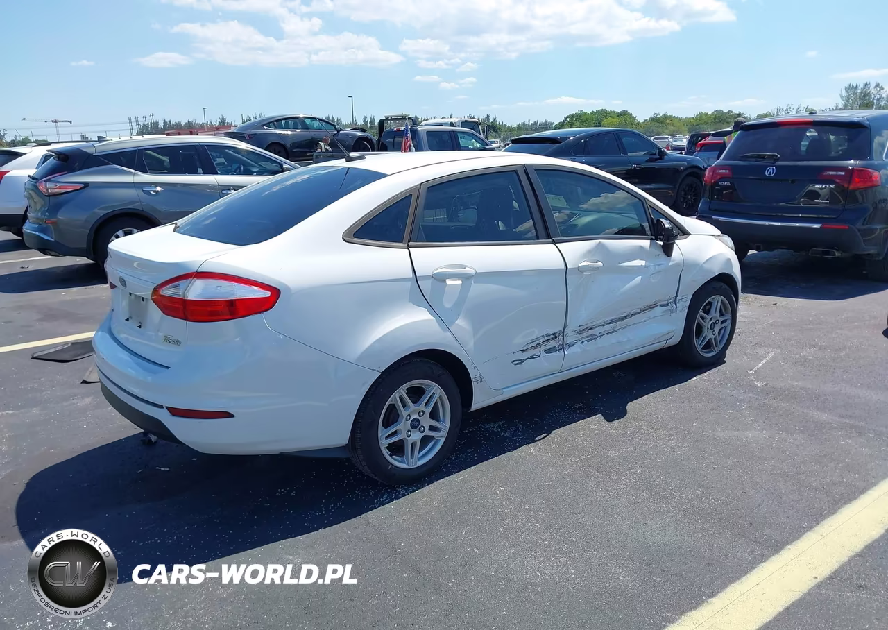 2017 Ford Fiesta Se VIN:3FADP4BJ5HM110700 - 4