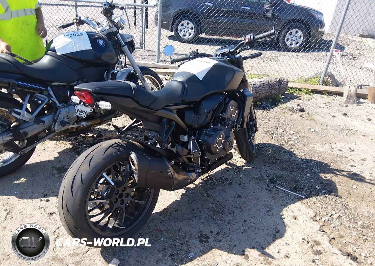 2023 Honda Cb1000 Ra VIN:JH2SC8019PK500302 - 12