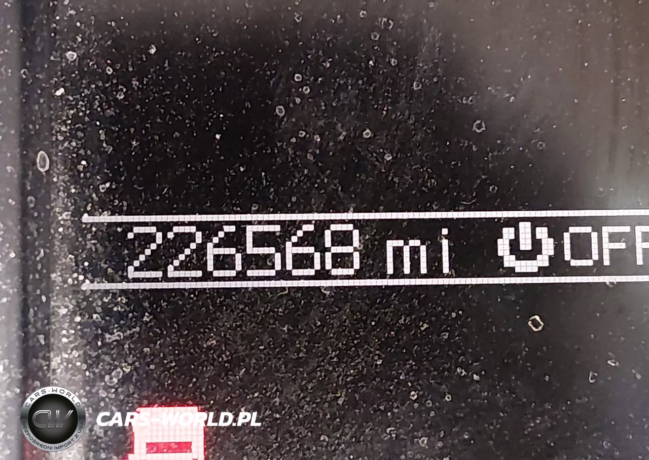 2011 Jeep Grand Cherokee Laredo VIN:1J4RR4GG1BC738151 - 12