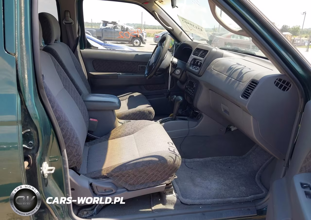 2001 Nissan Xterra Xe VIN:5N1ED28Y41C528412 - 5