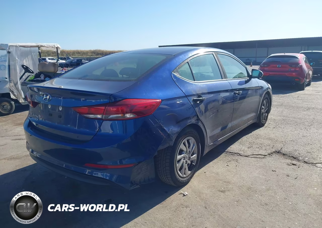 2018 Hyundai Elantra Se VIN:5NPD74LFXJH319382 - 4