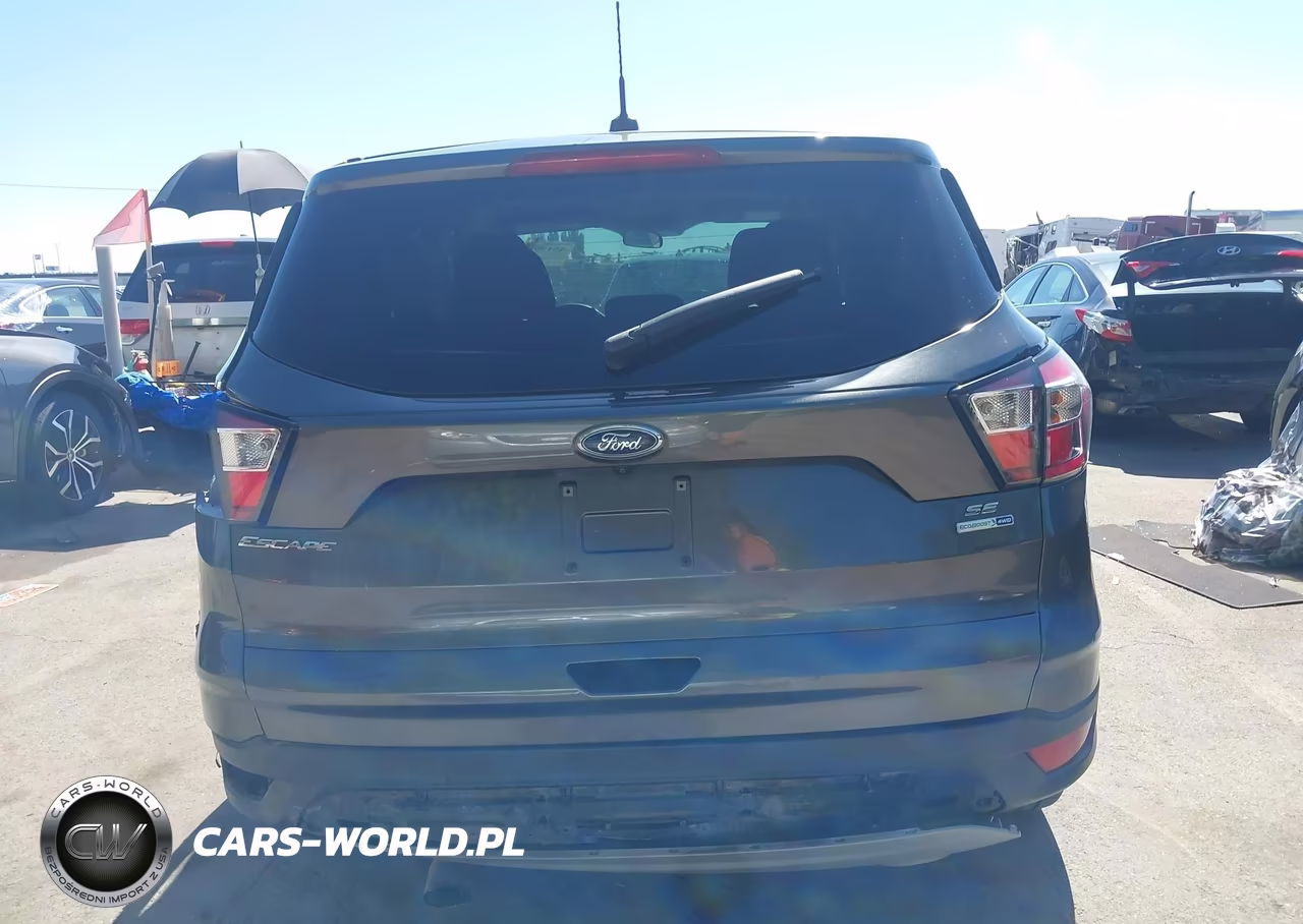 2017 Ford Escape Se VIN:1FMCU9GD8HUC65067 - 16