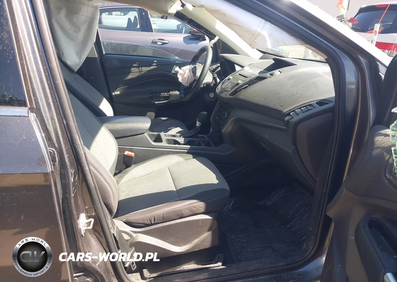 2017 Ford Escape Se VIN:1FMCU9GD8HUC65067 - 5