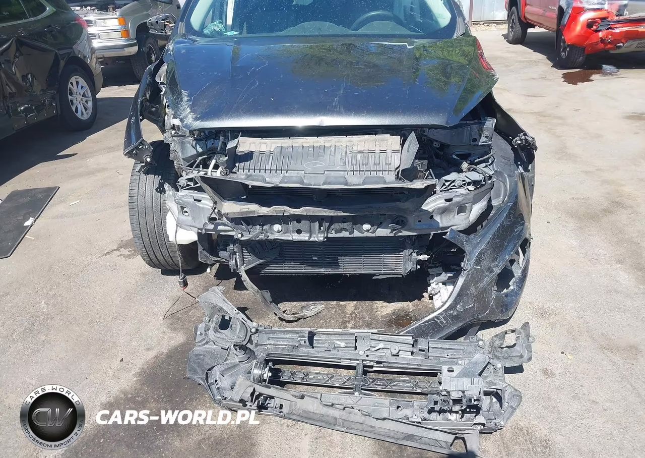 2017 Ford Escape Se VIN:1FMCU9GD8HUC65067 - 6