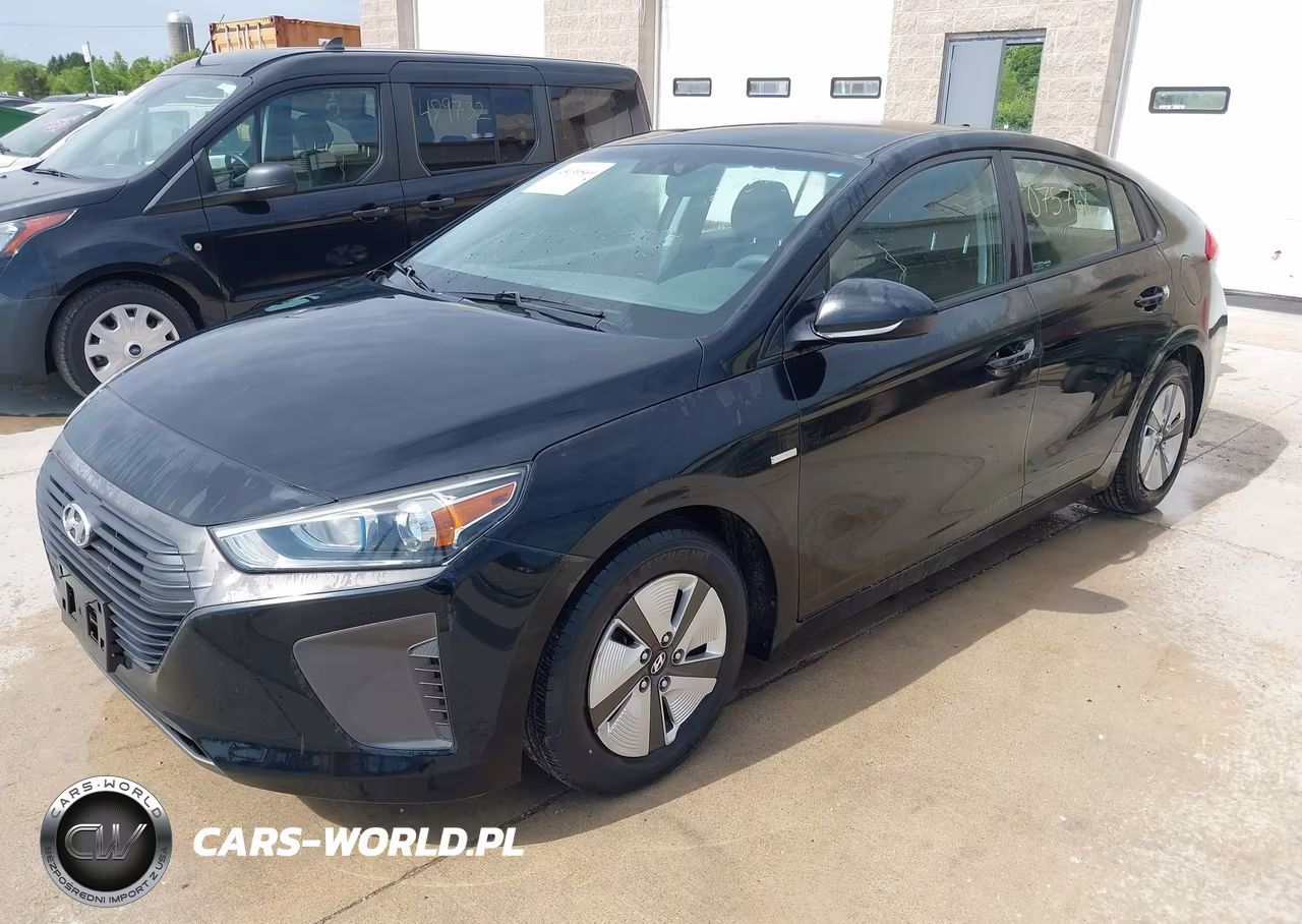 2018 Hyundai Ioniq Hybrid Blue VIN:KMHC65LC0JU075768 - 2