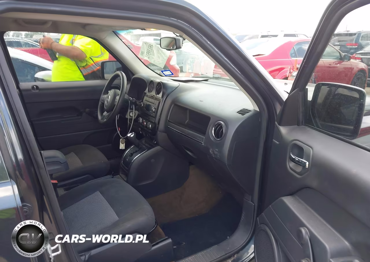 2016 Jeep Patriot Sport VIN:1C4NJPBB5GD584005 - 5