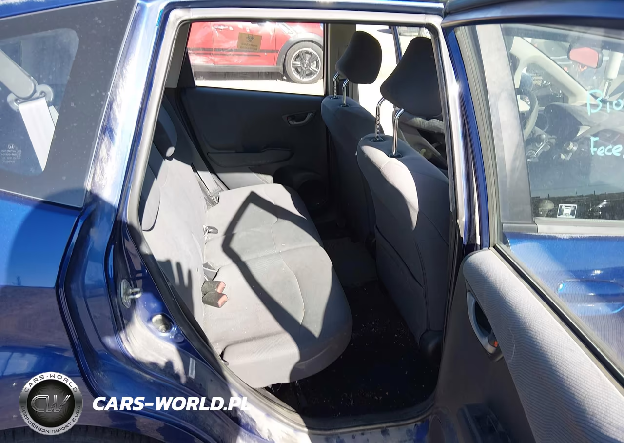 2013 Honda Fit VIN:JHMGE8H35DC064955 - 8