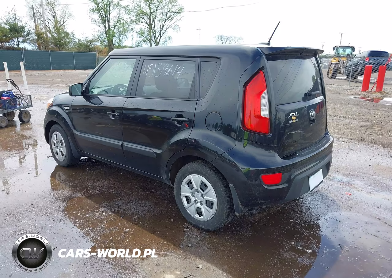 2013 Kia Soul VIN:KNDJT2A5XD7608736 - 3