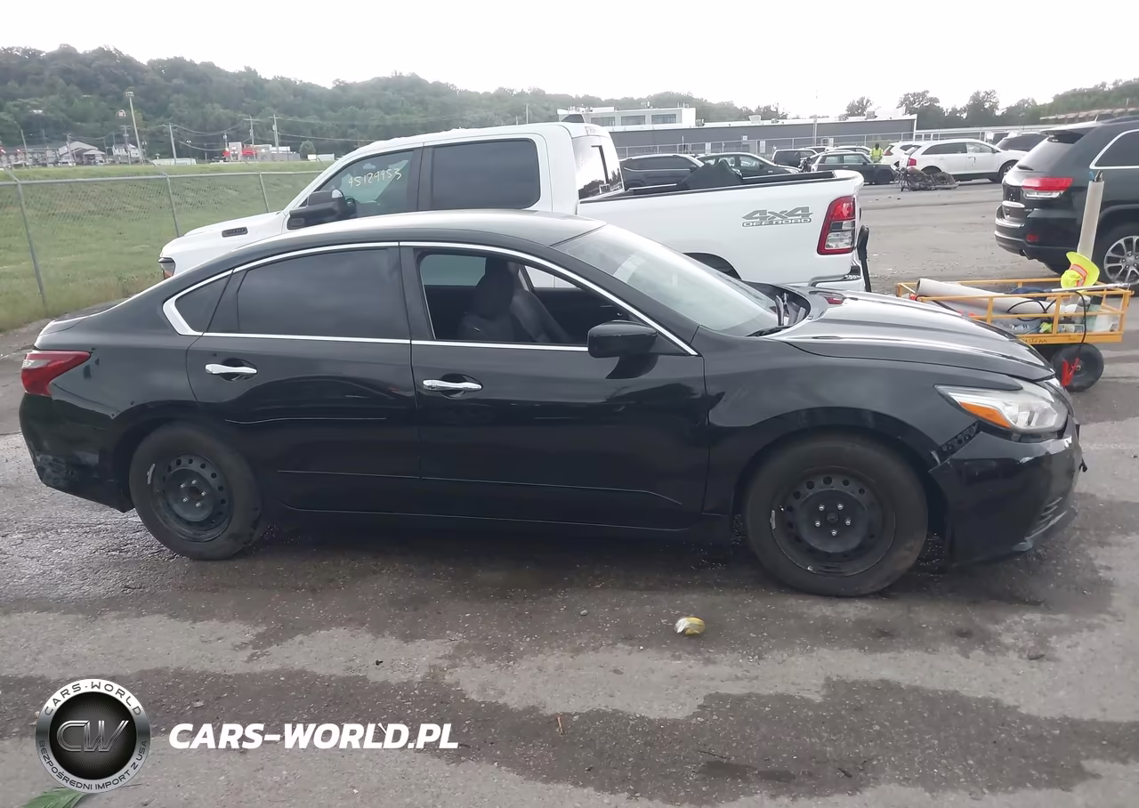 2018 Nissan Altima 2.5 S VIN:1N4AL3AP9JC222812 - 12