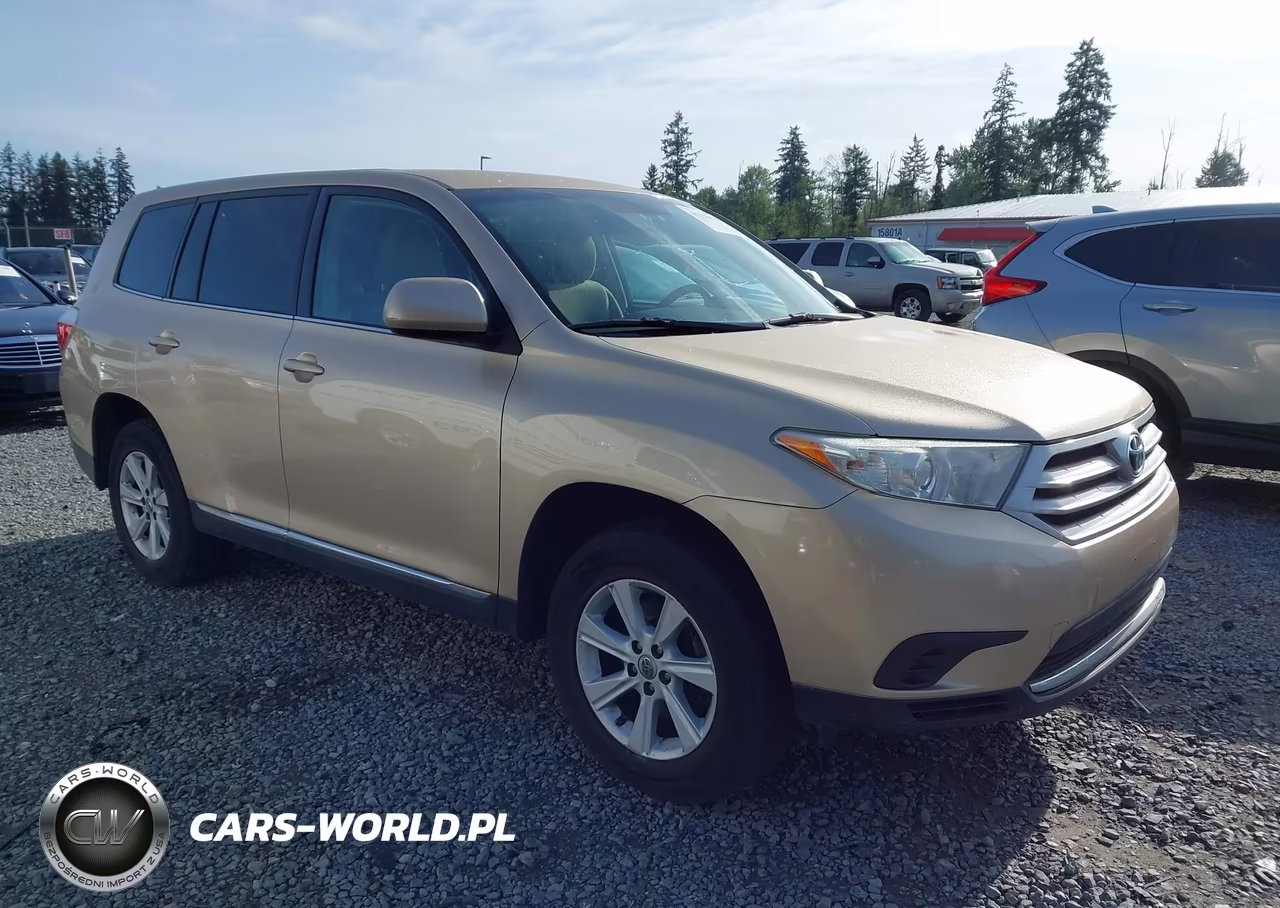 2013 Toyota Highlander Base V6 – zdjęcie 1 z 18