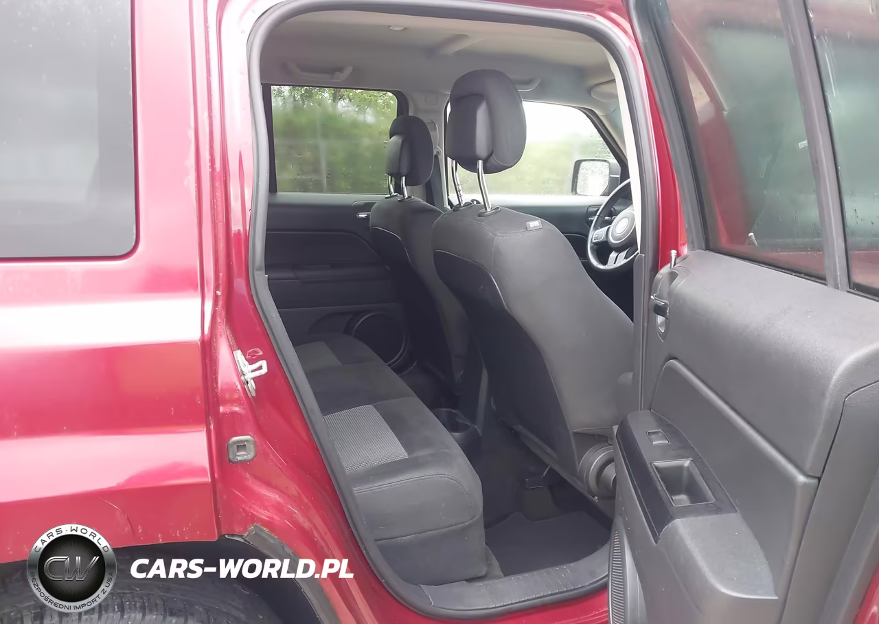 2015 Jeep Patriot Latitude VIN:1C4NJRFB7FD425748 - 8