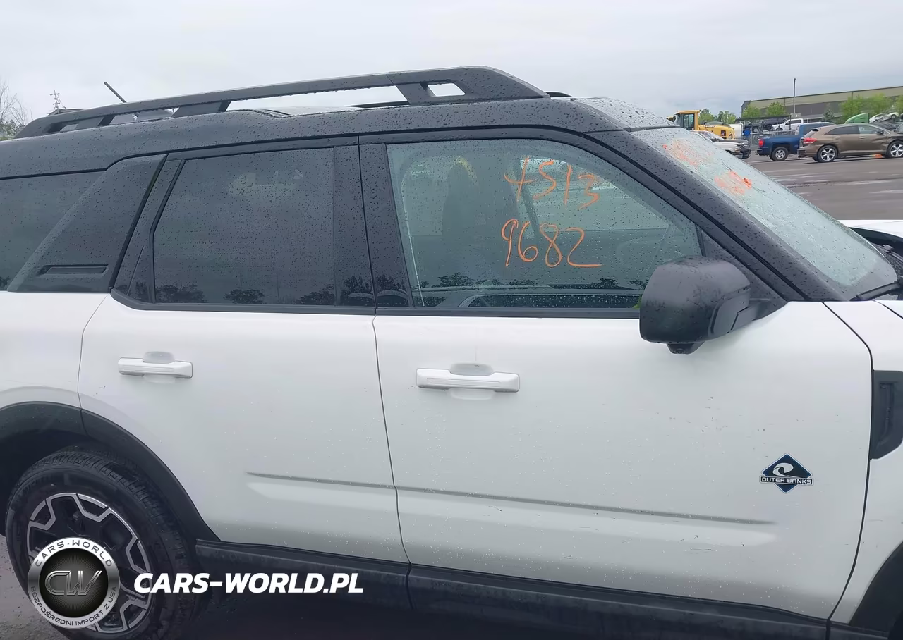 2025 Ford Bronco Sport Outer Banks VIN:3FMCR9CNXSRE24086 - 13