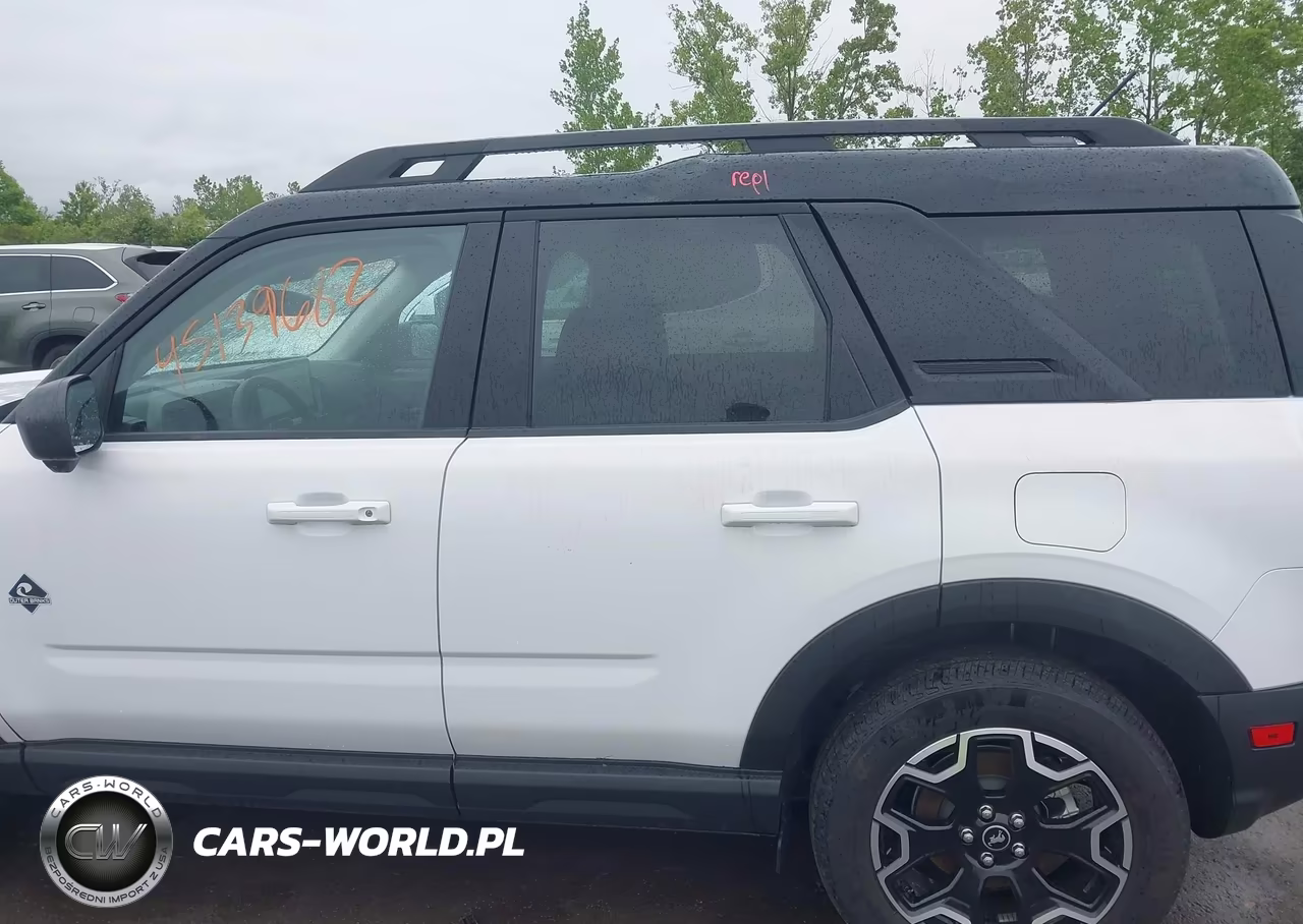 2025 Ford Bronco Sport Outer Banks VIN:3FMCR9CNXSRE24086 - 14