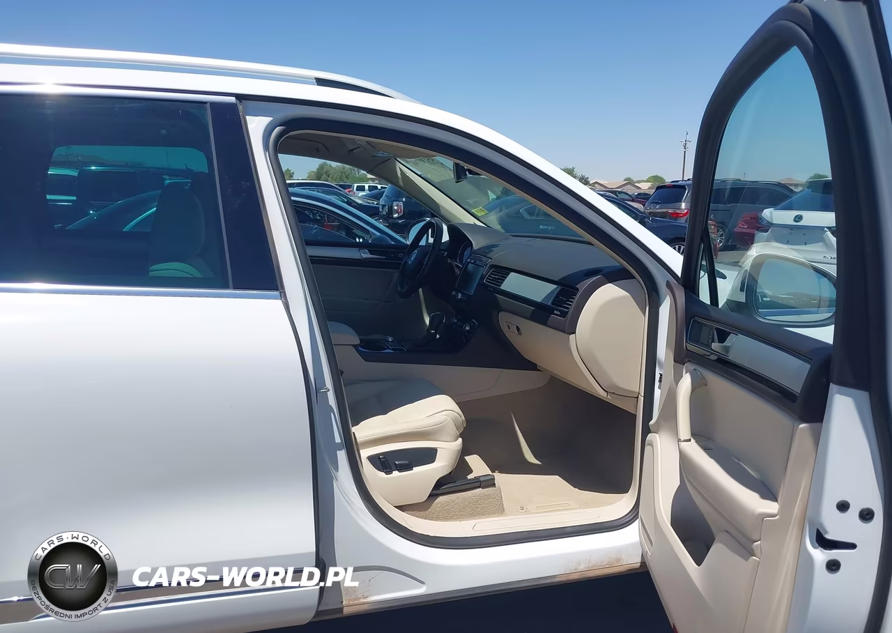 2016 Volkswagen Touareg Tdi Executive-Tdi Lux-Tdi Sport W-Technology VIN:WVGEP9BP1GD005707 - 5