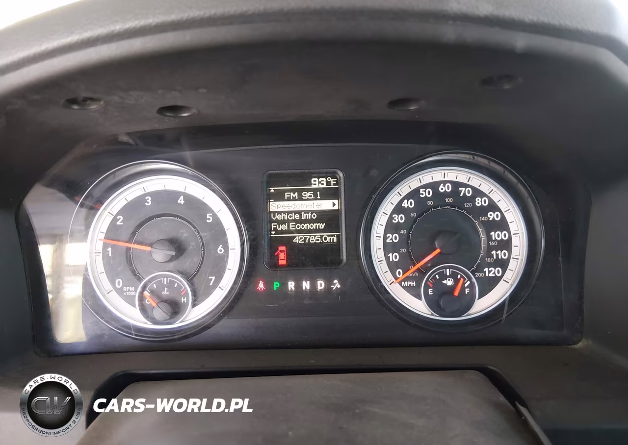 2015 Ram 2500 Tradesman VIN:3C7WR4AT6FG704842 - 7