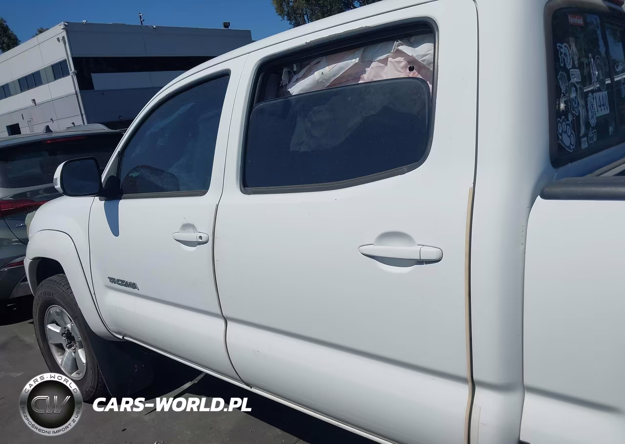 2015 Toyota Tacoma Prerunner V6 VIN:3TMKU4HN3FM043225 - 15