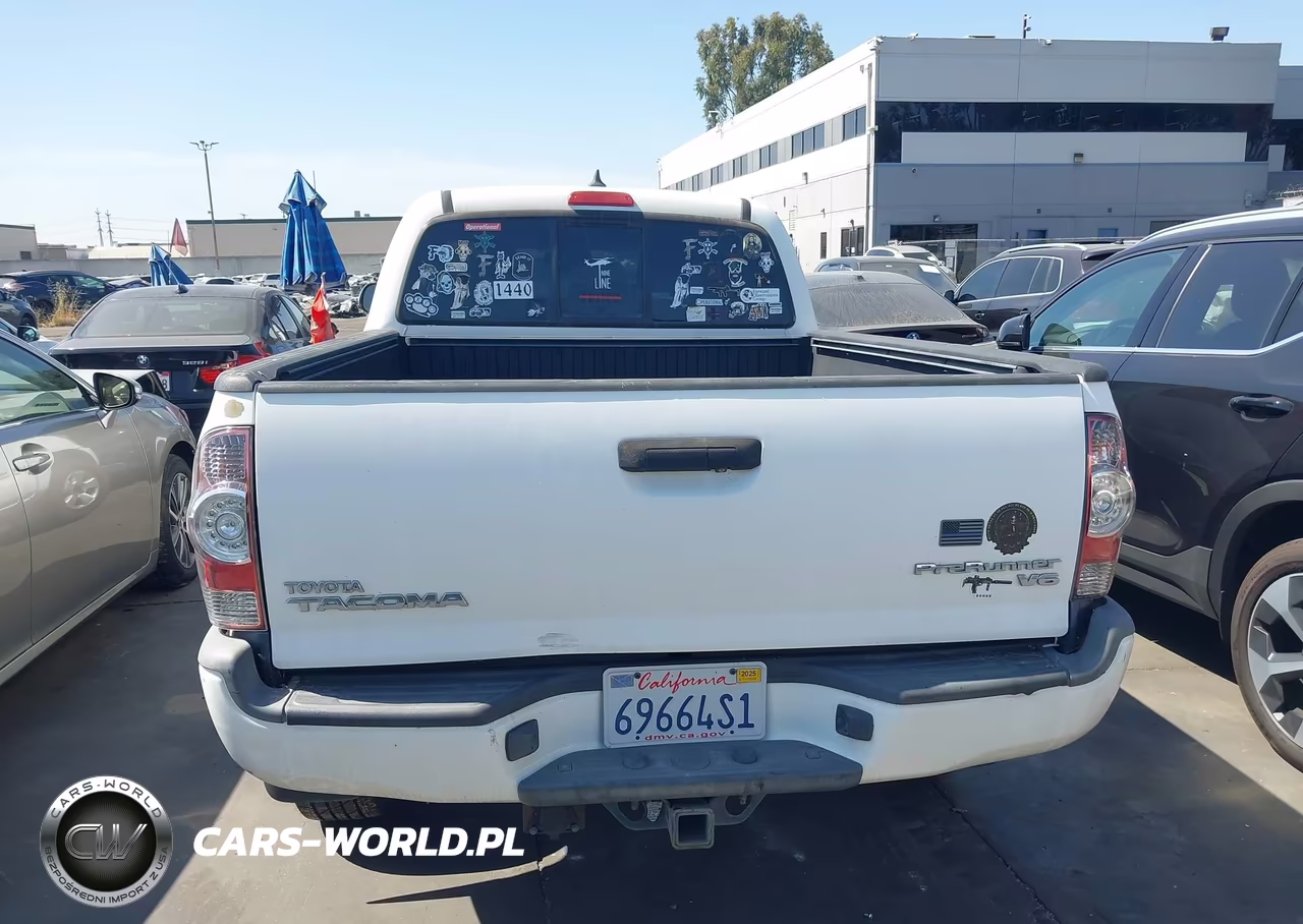 2015 Toyota Tacoma Prerunner V6 VIN:3TMKU4HN3FM043225 - 17