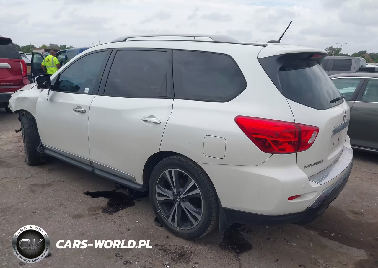 2017 Nissan Pathfinder Platinum VIN:5N1DR2MM5HC904030 - 3