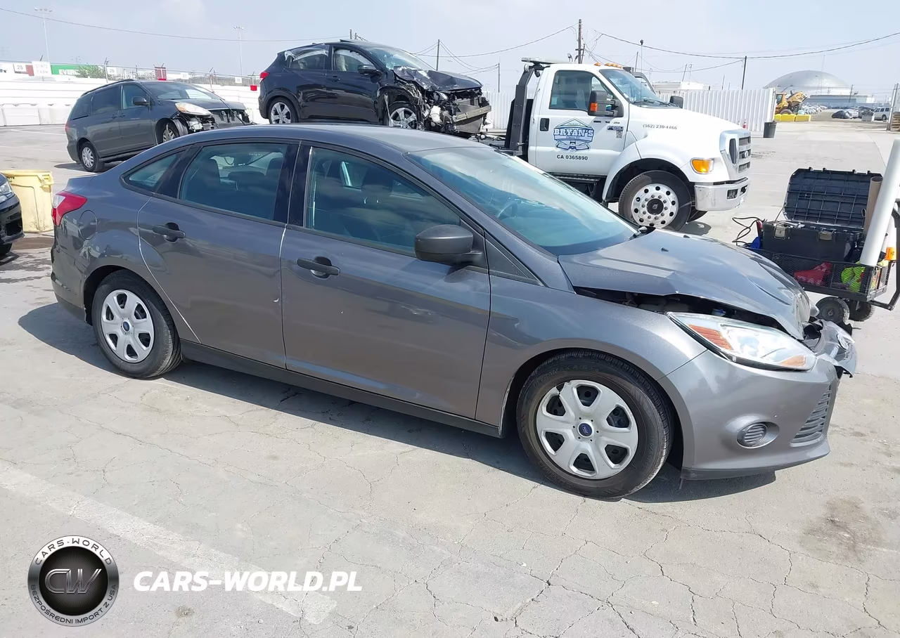 2014 Ford Focus S – zdjęcie 1 z 17