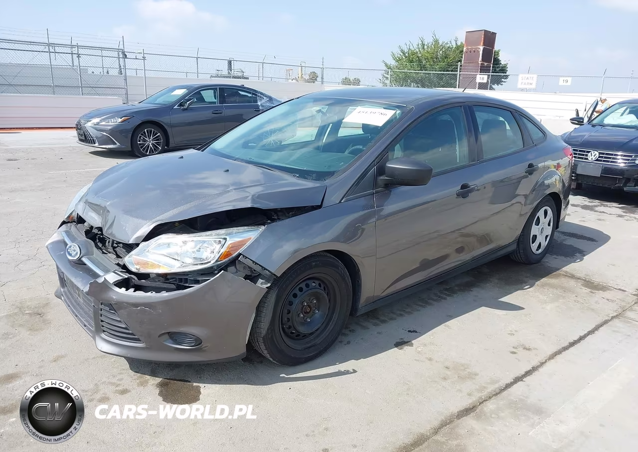 2014 Ford Focus S VIN:1FADP3E21EL341489 - 2