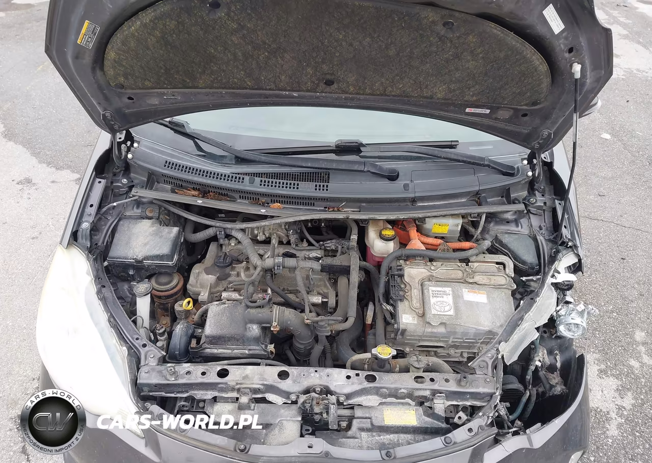 2012 Toyota Prius C Two VIN:JTDKDTB32C1527106 - 10