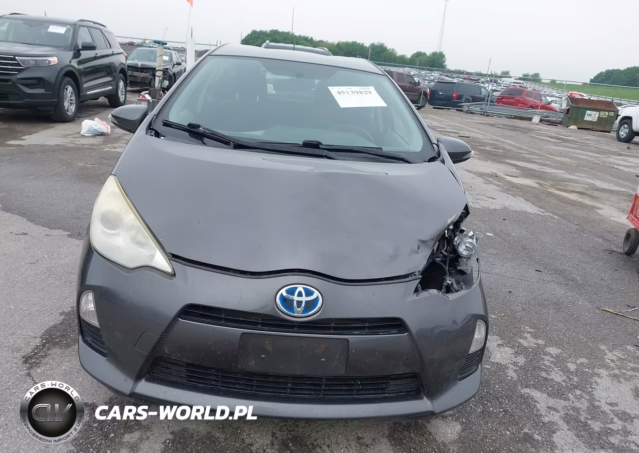 2012 Toyota Prius C Two VIN:JTDKDTB32C1527106 - 12