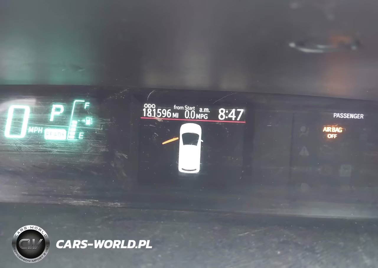 2012 Toyota Prius C Two VIN:JTDKDTB32C1527106 - 15