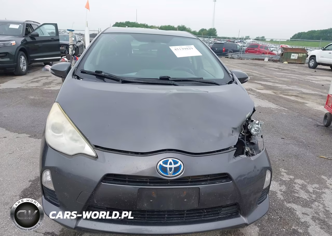 2012 Toyota Prius C Two VIN:JTDKDTB32C1527106 - 6