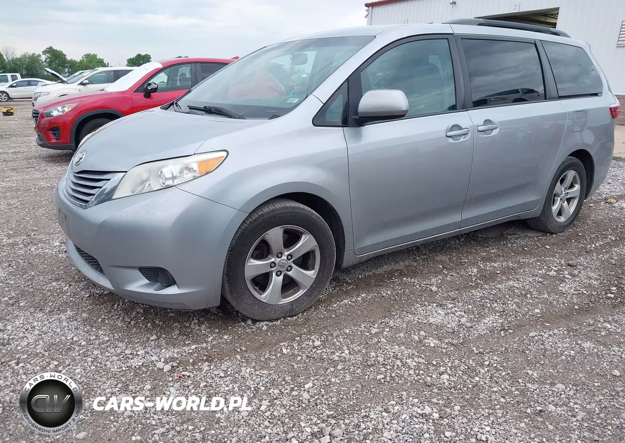 2016 Toyota Sienna Le 8 Passenger VIN:5TDKK3DCXGS740140 - 2