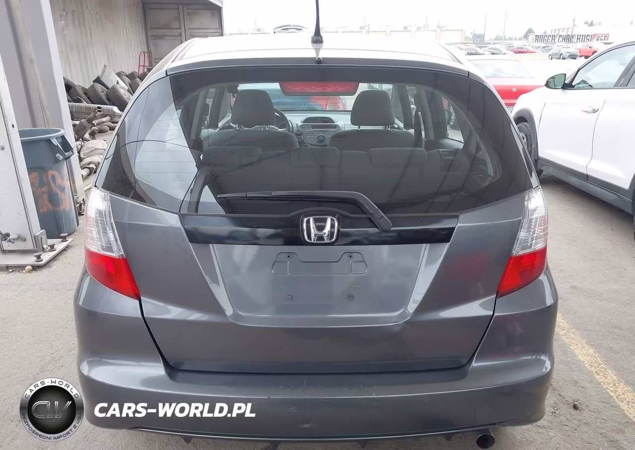 2013 Honda Fit VIN:JHMGE8H38DC044506 - 16