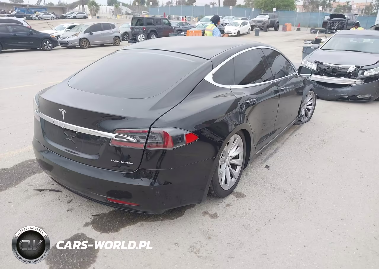 2020 Tesla Model S Long Range Dual Motor All-Wheel Drive-Long Range Plus Dual Motor All-Wheel Drive VIN:5YJSA1E26LF363043 - 4