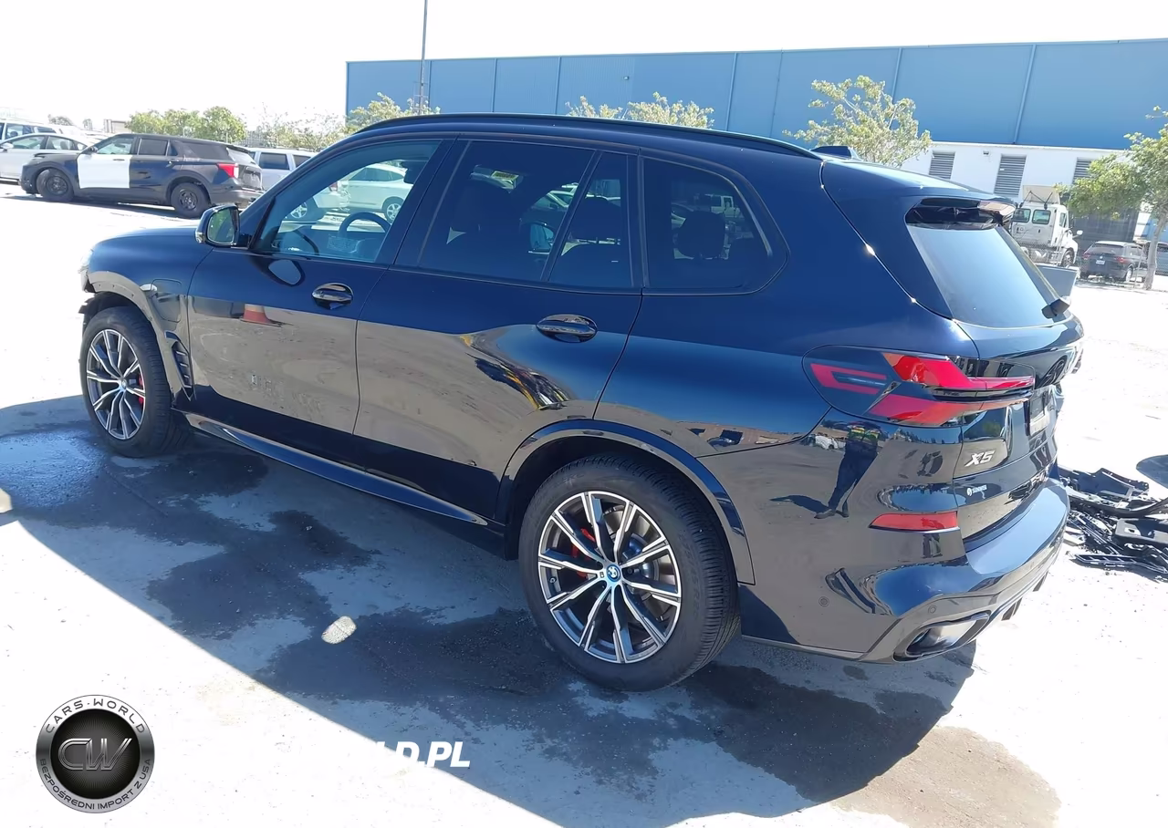 2025 BMW X5 Phev xDrive50E VIN:5UX43EU02S9X83822 - 3