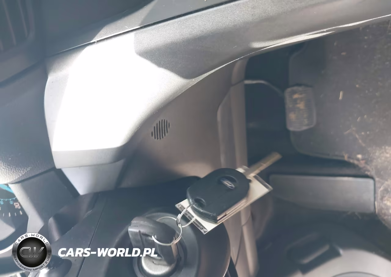 2015 Ford Escape S VIN:1FMCU0F75FUB69109 - 11