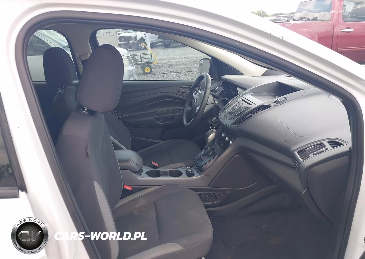2015 Ford Escape S VIN:1FMCU0F75FUB69109 - 5