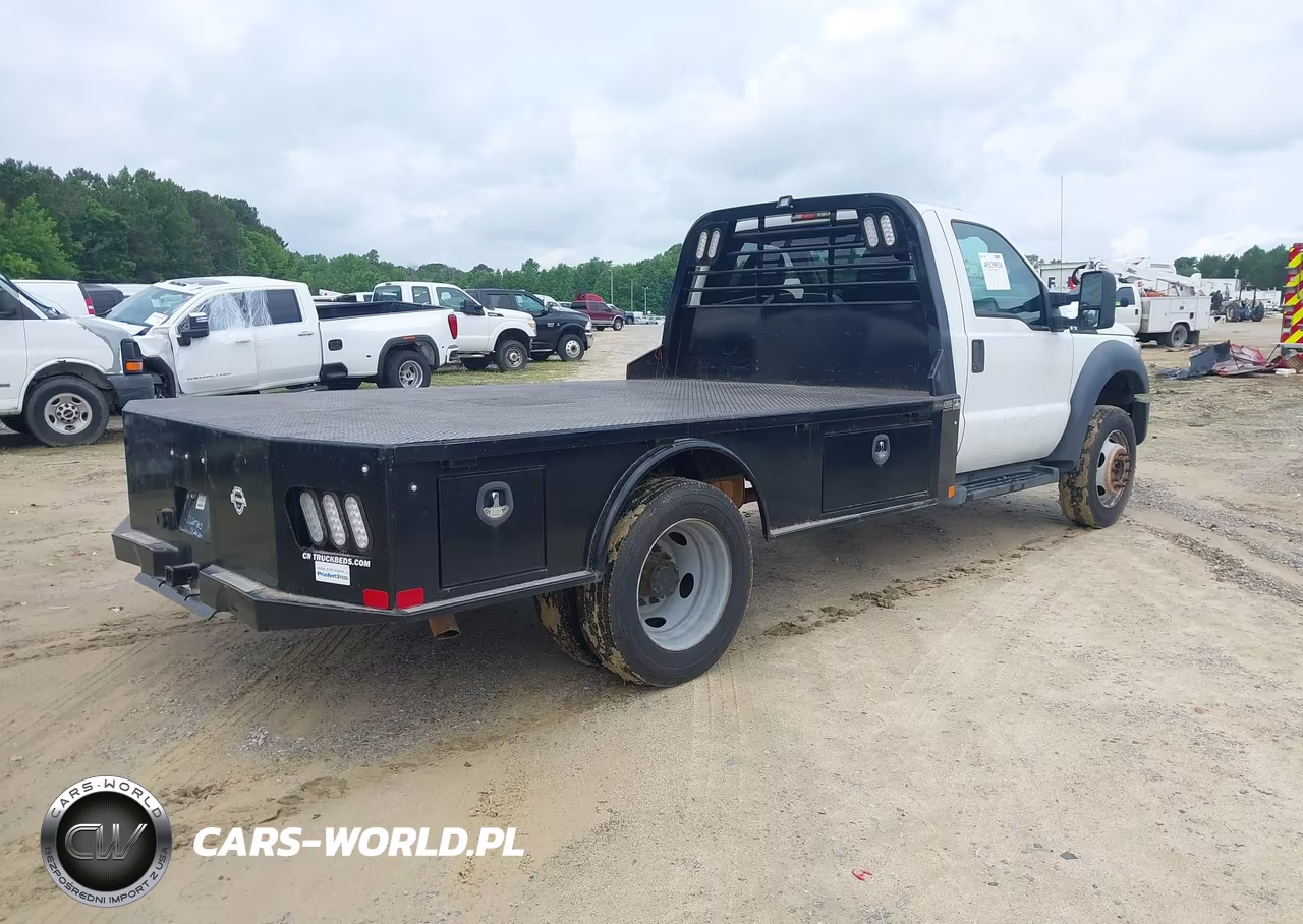 2013 Ford F-550 Chassis Xl VIN:1FDUF5GYXDEA57531 - 4