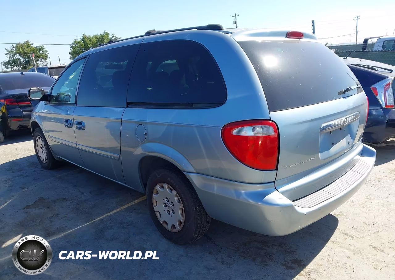 2004 Chrysler Town & Country Lx VIN:2C4GP44R24R617695 - 3